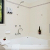 Leisure Inn Polkabin Hill Barthroom one