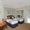 Leisure Inn Polkabin Hill Bed room lima enam
