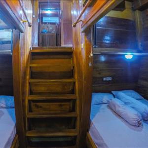Standard Boat